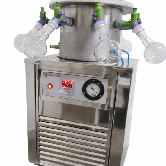 ChatGPT Image 11 de mar. de 2026, 08_40_13 Liofilizador de Bancada LUCA-LIO3